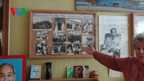 Chủ tịch Hồ Chí Minh trong trái tim thầy trò ở Ukraine  - ảnh 2